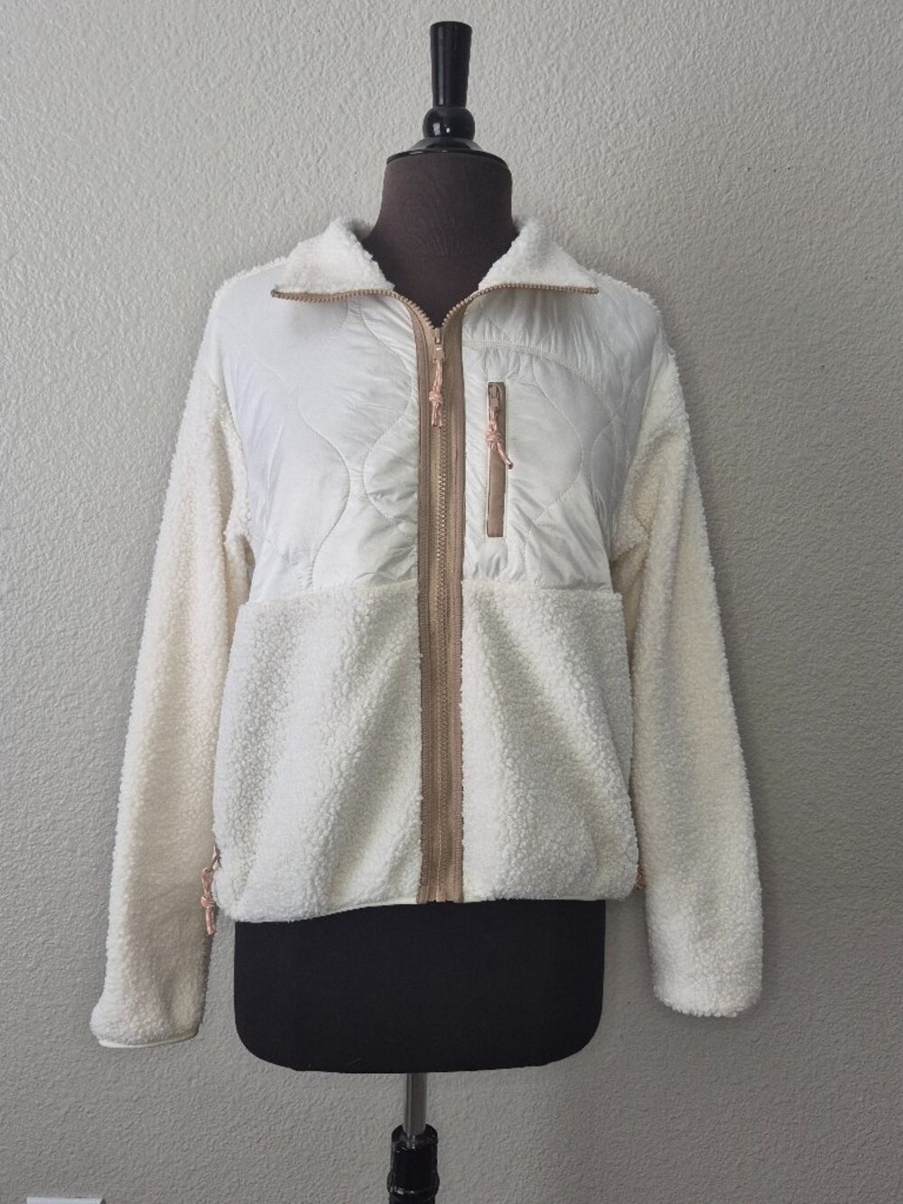 Old Navy Mixed Media Quilted Sherpa Fleece Hybrid Jacket Cream Tan Small